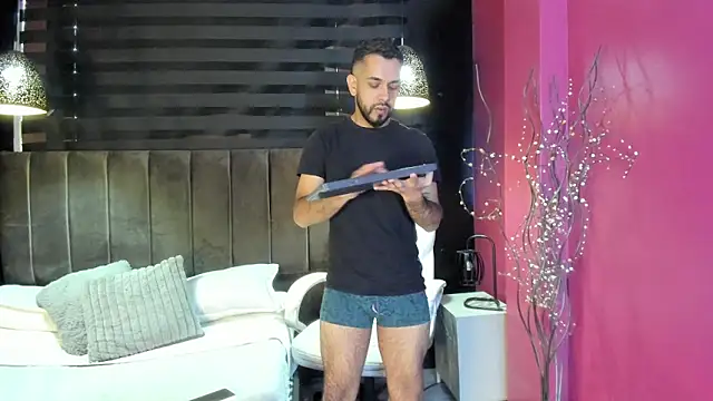 Snapshot of Lobo_sex21 chatting on 10-17-25, 09:28 Lobo sex21 online show from 10-17-25, 09:28