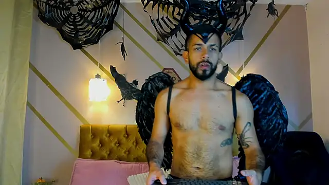 Snapshot of Lobo_sex21 chatting on 10-31-25, 03:13 Lobo sex21 online show from 10-31-25, 03:13