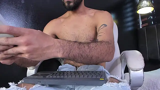 Snapshot of Lobo_sex21 chatting on 11-01-25, 07:49 Lobo sex21 online show from 11-01-25, 07:49