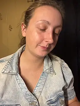 allnaturalmermaid online show from 11-19-25, 08:53