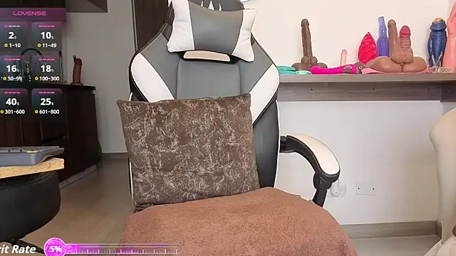 Snapshot of Jade_Amado_ chatting on 03-11-26, 02:23 Jade Amado online show from 03-11-26, 02:23