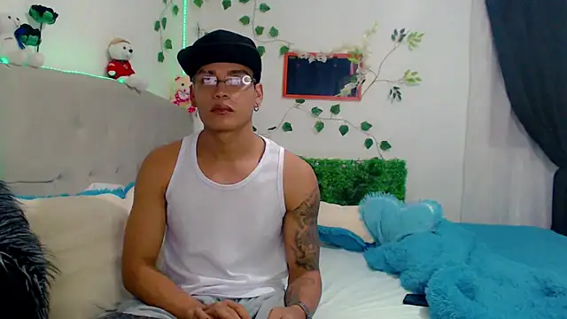 Piliphe latin online show from 10-02-25, 05:03