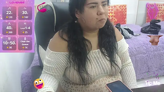 Snapshot of chuby_pau chatting on 11-12-25, 12:00 chuby pau online show from 11-12-25, 12:00