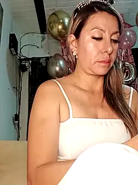 GisellTorres36 online show from 05-06-26, 03:02