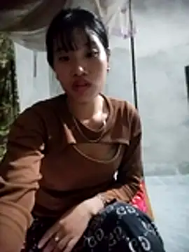 Snapshot of sukanaka99 chatting on 10-23-25, 10:47 sukanaka99 online show from 10-23-25, 10:47