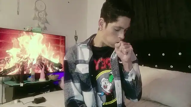 Tyler cat online show from 10-29-25, 09:22