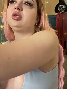 Snapshot of KellyMoors chatting on 11-07-25, 01:16 KellyMoors online show from 11-07-25, 01:16