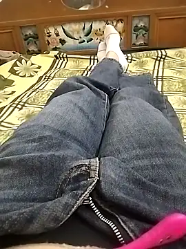 Lili 2love online show from 10-24-25, 12:41