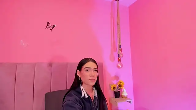 Snapshot of AlanaRosee__ chatting on 10-26-25, 08:53 AlanaRosee online show from 10-26-25, 08:53