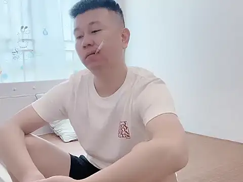 Snapshot of dachui_168 chatting on 10-14-25, 04:13 dachui 168 online show from 10-14-25, 04:13