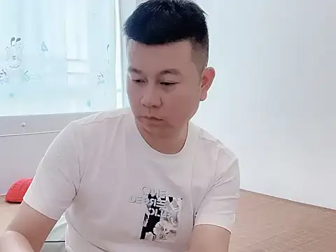 Snapshot of dachui_168 chatting on 10-30-25, 02:24 dachui 168 online show from 10-30-25, 02:24