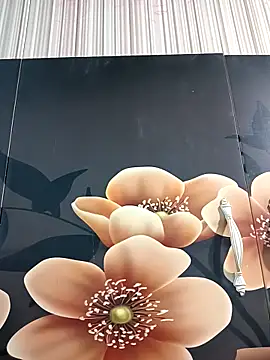 Snapshot of tulip-bae chatting on 10-05-25, 10:57 tulip-bae online show from 10-05-25, 10:57