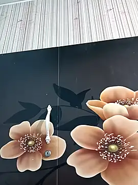 Snapshot of tulip-bae chatting on 10-18-25, 12:57 tulip-bae online show from 10-18-25, 12:57