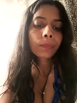 Snapshot of zoya_your chatting on 11-13-25, 02:21 zoya your online show from 11-13-25, 02:21