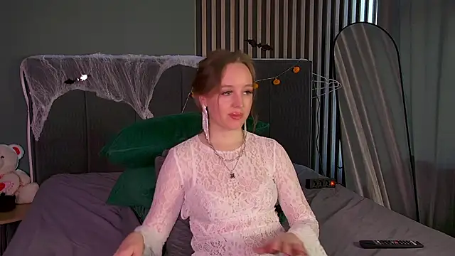 Snapshot of KathyStewart chatting on 11-03-25, 06:14 KathyStewart online show from 11-03-25, 06:14