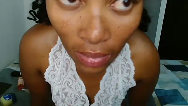 Snapshot of Sex_bomb30 chatting on 11-14-25, 07:12 Sex bomb30 online show from 11-14-25, 07:12