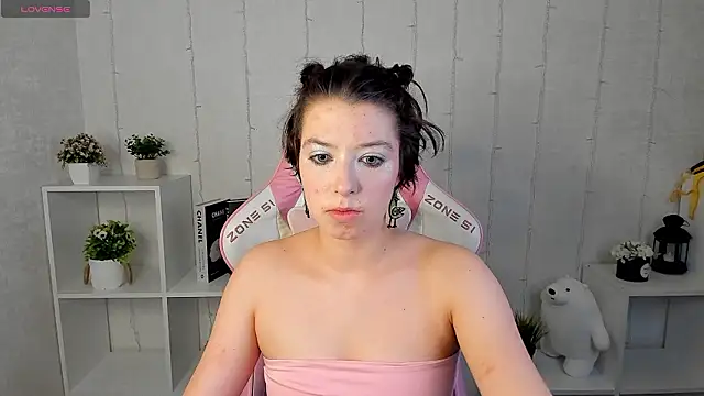 Sara Frayer online show from 02-14-26, 01:02