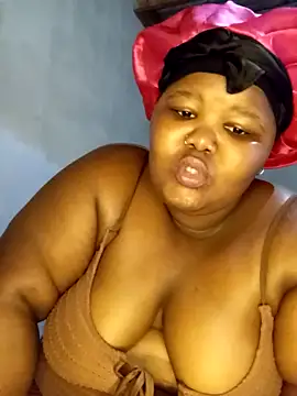 Snapshot of LadyBear2002 chatting on 10-03-25, 04:48 LadyBear2002 online show from 10-03-25, 04:48