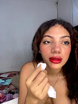 Azza  Slimene online show from 10-02-25, 02:13