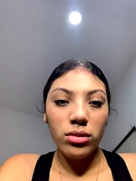 Azza  Slimene online show from 11-12-25, 06:08