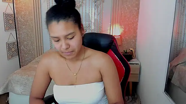 AriaVega online show from 05-06-26, 12:43