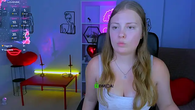 Snapshot of gabriella_daylight chatting on 10-16-25, 01:56 gabriella daylight online show from 10-16-25, 01:56
