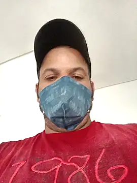 felipinho000777 online show from 02-13-26, 02:02