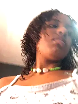 Lorennapires online show from 10-27-25, 03:16