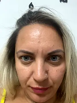 Daiana Andra online show from 10-05-25, 10:07