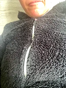 Daiana Andra online show from 11-22-25, 11:20