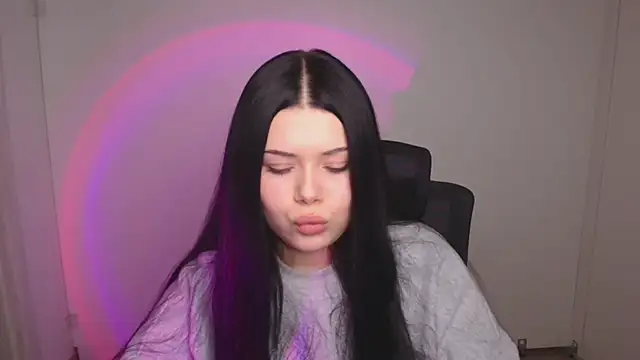 Mona Esty online show from 10-22-25, 05:24