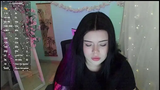 Snapshot of Mona_Esty chatting on 04-16-26, 06:03 Mona Esty online show from 04-16-26, 06:03