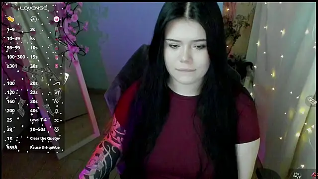 Snapshot of Mona_Esty chatting on 04-26-26, 06:11 Mona Esty online show from 04-26-26, 06:11