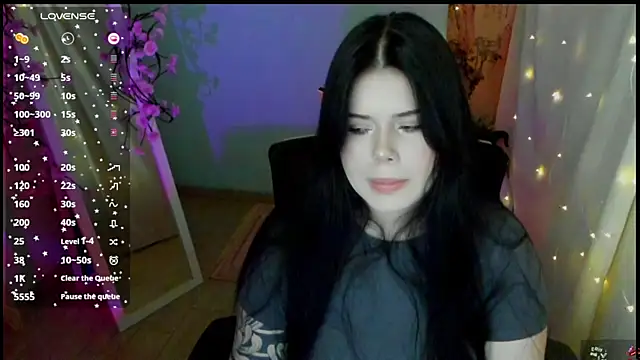 Snapshot of Mona_Esty chatting on 04-30-26, 09:26 Mona Esty online show from 04-30-26, 09:26