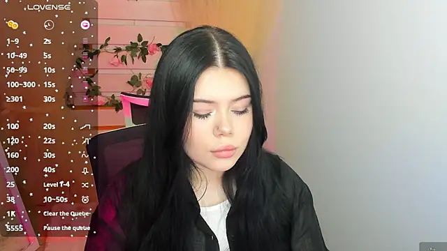 Snapshot of Mona_Esty chatting on 05-08-26, 06:19 Mona Esty online show from 05-08-26, 06:19