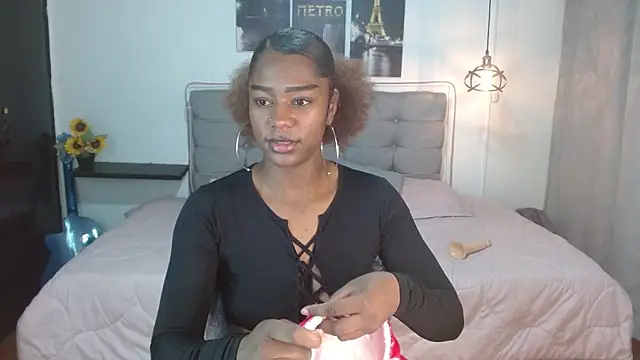 samara roxx online show from 10-31-25, 02:56