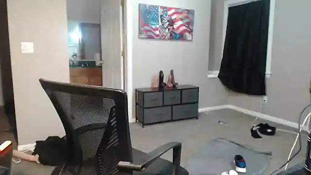 Snapshot of Michigan9000 chatting on 10-03-25, 06:54 Michigan9000 online show from 10-03-25, 06:54