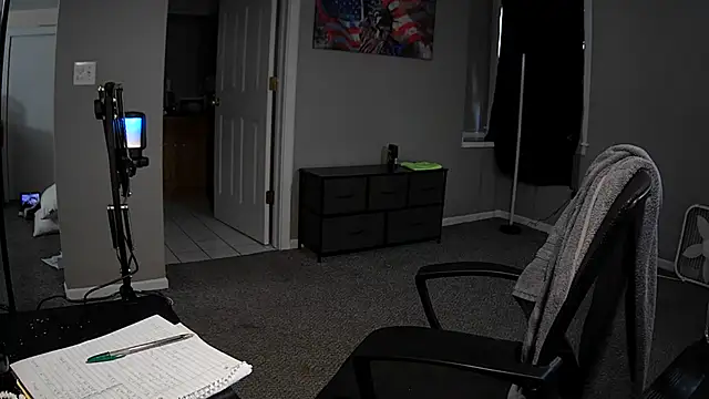 Snapshot of Michigan9000 chatting on 10-12-25, 03:44 Michigan9000 online show from 10-12-25, 03:44