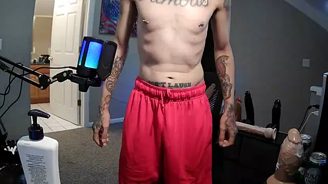 Snapshot of Michigan9000 chatting on 10-14-25, 04:02 Michigan9000 online show from 10-14-25, 04:02