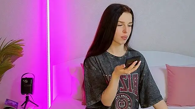 Victoria Pass online show from 10-27-25, 09:30