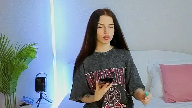 Victoria Pass online show from 11-03-25, 10:21