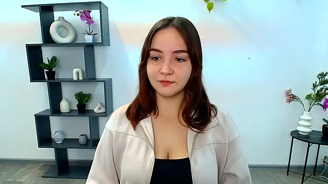 Snapshot of OliviaMontgommery chatting on 10-18-25, 05:43 OliviaMontgommery online show from 10-18-25, 05:43