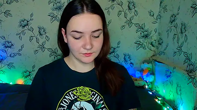 OliviaMontgommery online show from 05-20-26, 09:37