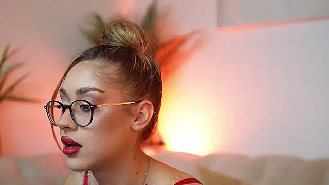 AileenKiss online show from 10-14-25, 07:25