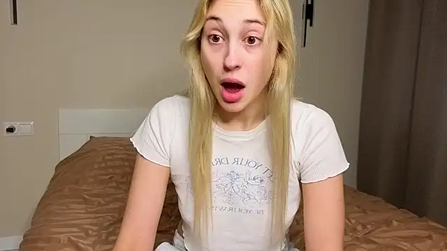 foxy vivi online show from 10-30-25, 01:01