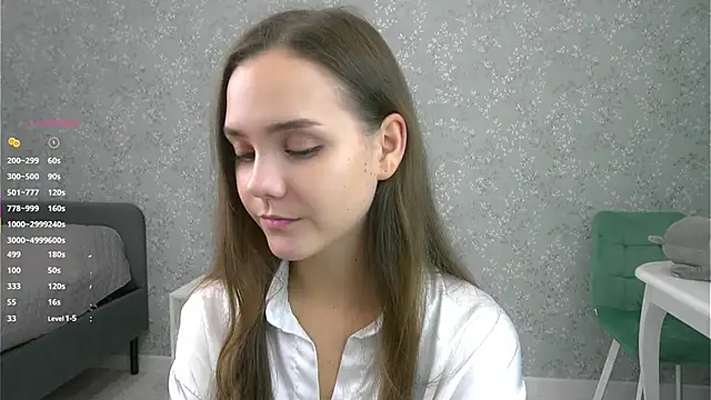 SweetSaraPie online show from 10-18-25, 06:52