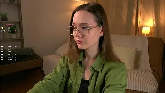 SweetSaraPie online show from 05-06-26, 06:02