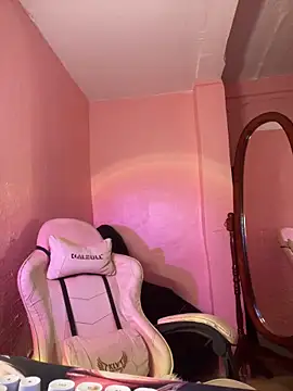 Funtasee Andi online show from 04-10-26, 07:07