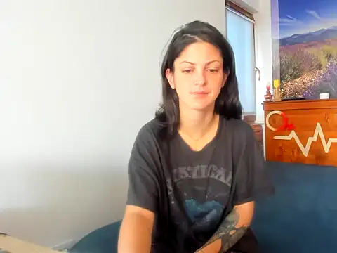 Snapshot of anissawhitenss chatting on 10-21-25, 07:53 anissawhitenss online show from 10-21-25, 07:53