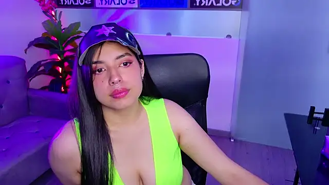 Snapshot of Violetta_Swett_ chatting on 10-16-25, 01:56 Violetta Swett online show from 10-16-25, 01:56